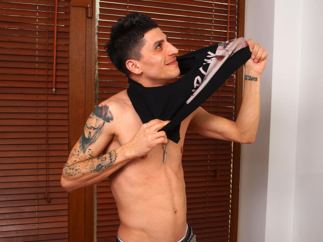 FredyCuteAss - Sexe cam en vivo - 2252445