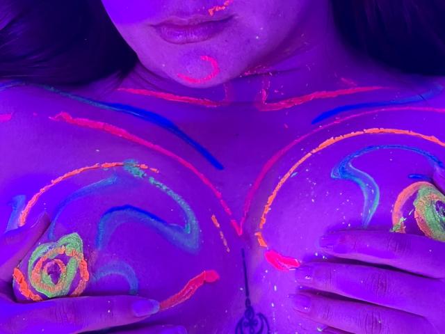 EmaJames - פורנו בשידור חי ומצלמת סקס - 22529225