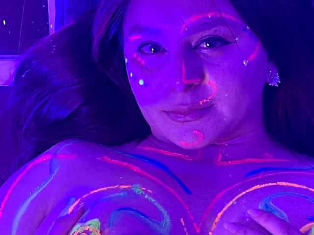 EmaJames - Live porn &amp; sex cam - 22529277