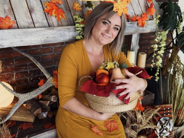 SnezhanaRells - Live porn &amp; sex cam - 22535877