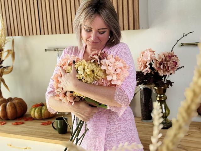 SnezhanaRells - Live porn &amp; sex cam - 22535913