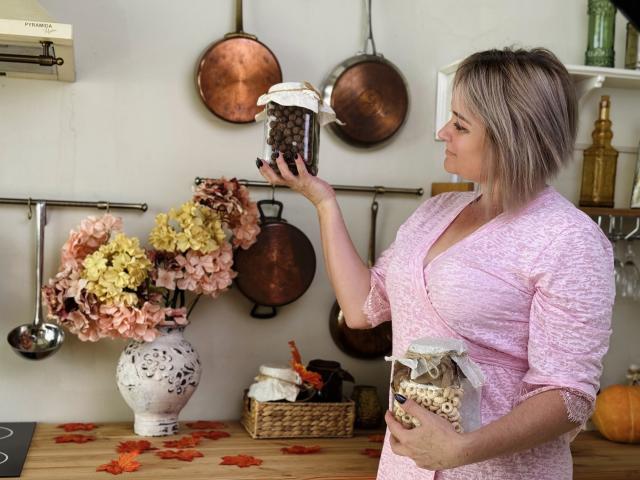 SnezhanaRells - Live porn &amp; sex cam - 22535969