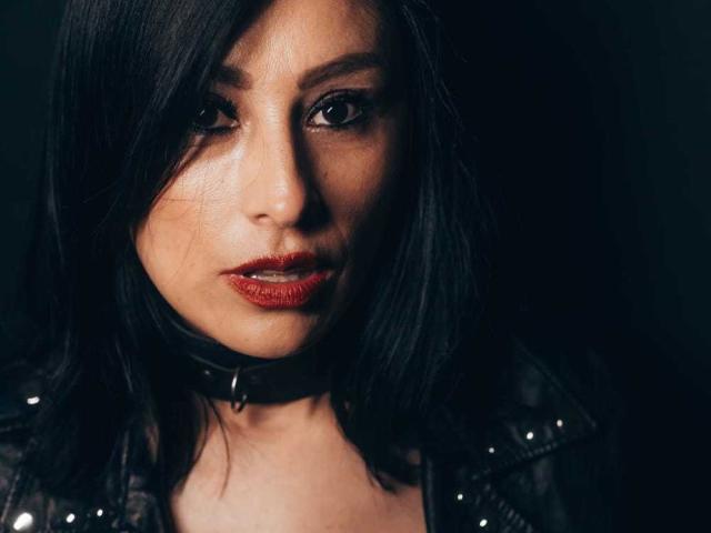 VioletaWhitee - сексуальная веб-камера в реальном времени - 22536561