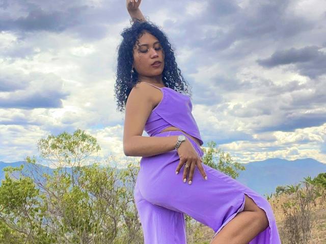 SophieSonyas - Live porn &amp; sex cam - 22537521