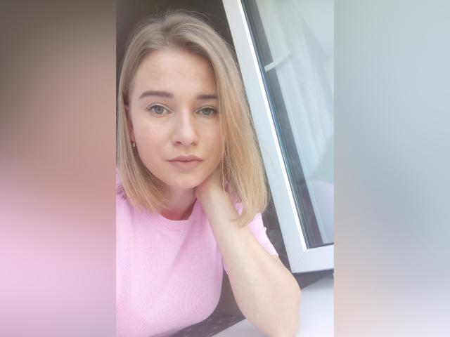 KristalGold - Live sex cam - 22542737