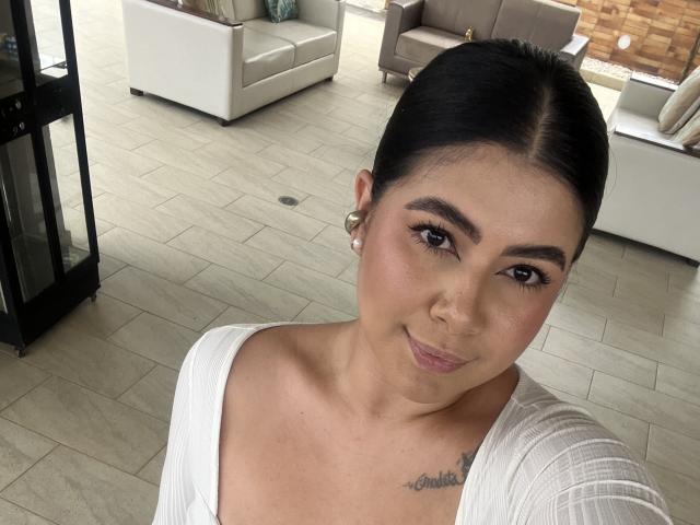 StefaniaFernanda - Sexe cam en vivo - 22546701