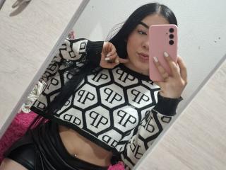 MiaGlowy - Live porn &amp; sex cam - 22549841