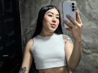 MiaGlowy - Live porn &amp; sex cam - 22549853
