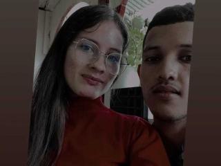 EmilyAndMaximo - Camera khiêu dâm &amp; quyến rũ trực tiếp - 22552033