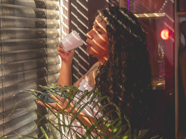 AlissonSmiith - сексуальная веб-камера в реальном времени - 22552113