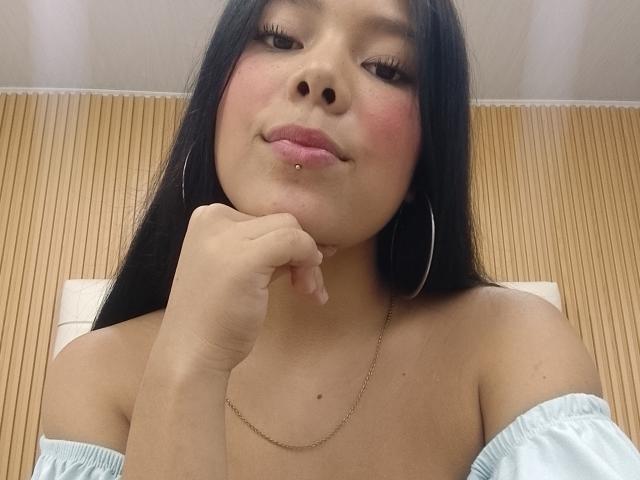 SalmaVitori - Live porn &amp; sex cam - 22552557