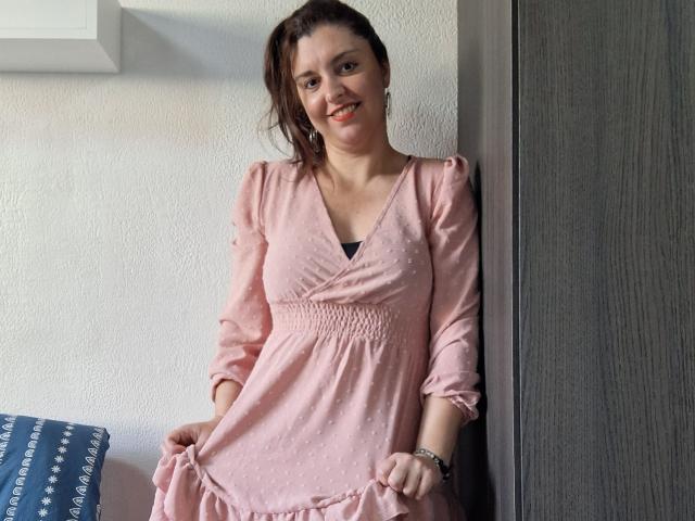 LaFrancaiseJessy - Live porn &amp; sex cam - 22555685