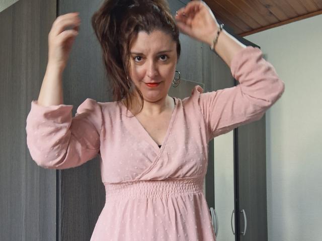LaFrancaiseJessy - Live sex cam - 22555725