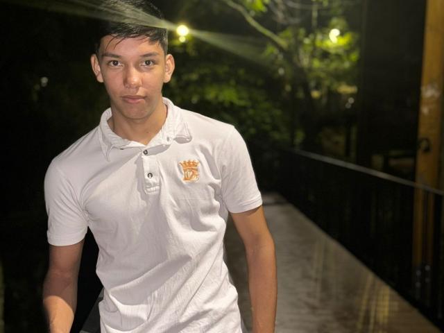 EdwinBlaze - Live sex cam - 22556033