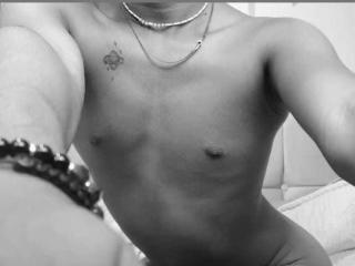 EtthanHaw - Live porn &amp; sex cam - 22557017