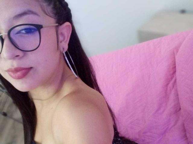 LiluCandy - Porno na żywo i seks kamera - 22561053