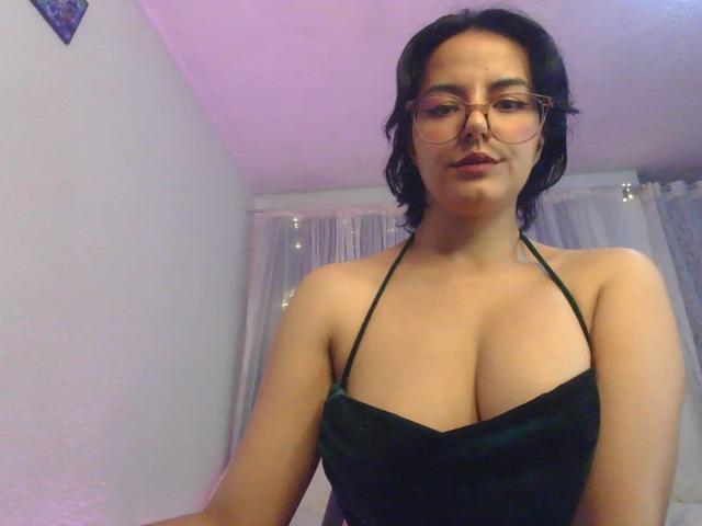 Paulettee - Live porn &amp; sex cam - 22562929