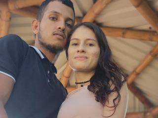 EmilyAndMaximo - Live porn &amp; sex cam - 22565813