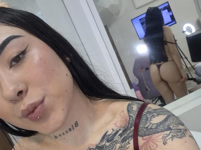 MiaGlowy - Live sex cam - 22565833