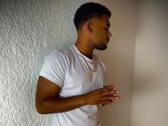 JacobSr - Live porn &amp; sex cam - 22570669