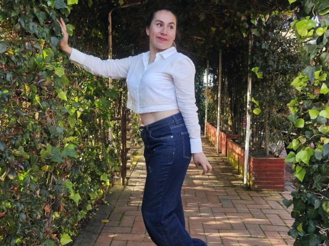 AliceDussan - Live porn &amp; sex cam - 22572393