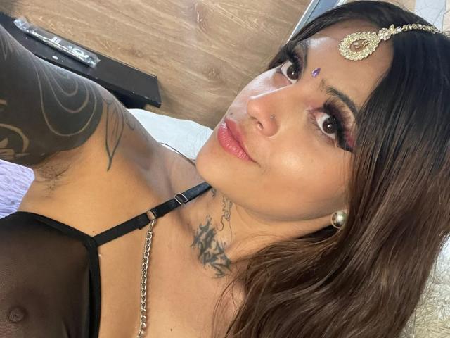 CoriPaige - Live sex cam - 22572445