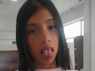 ColetteDeschamps - Live porn &amp; sex cam - 22573709