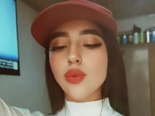 EmilyHunny - Live porn &amp; sex cam - 22575309