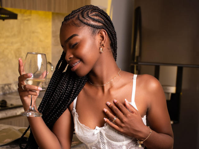 ShanelWest - Live porn &amp; sex cam - 22575817