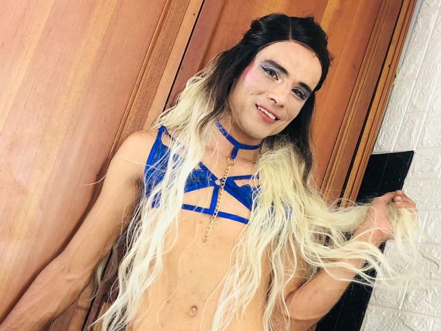 MisstresHilaryX - Live porn &amp; sex cam - 22579537