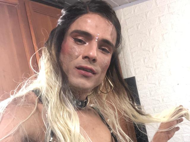 MisstresHilaryX - Live porn &amp; sex cam - 22579545