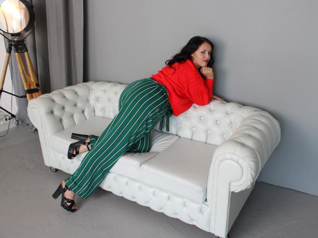 IsabelBlackberry - Live porn &amp; sex cam - 22582685