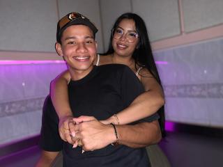 SaraAndMoreno - Live porn &amp; sex cam - 22583745