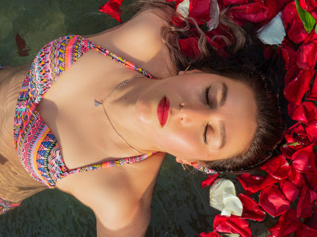 AliceDussan - פורנו בשידור חי ומצלמת סקס - 22583945