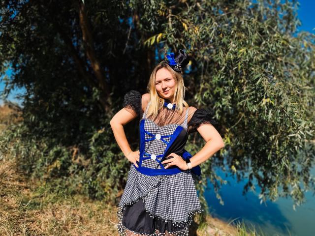 SallyVerda - Live sex cam - 22596061