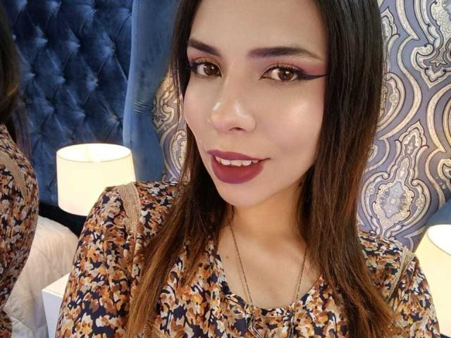 VioletaStone - Live Sex Cam - 22599205