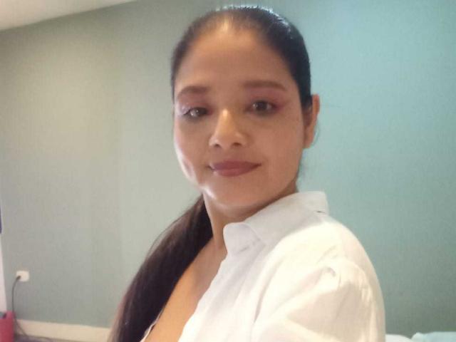 EmilyRine - Live sex cam - 22600653