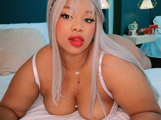 AishaReed - Live porn &amp; sex cam - 22604929