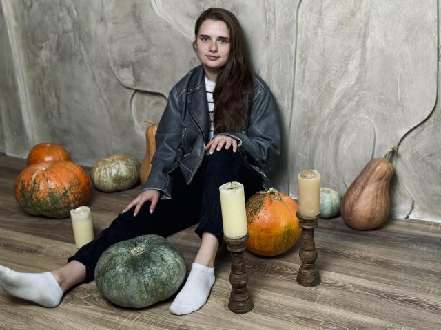 CarolineHott69 - 라이브 포르노 &amp; 섹스 캠 - 22607189