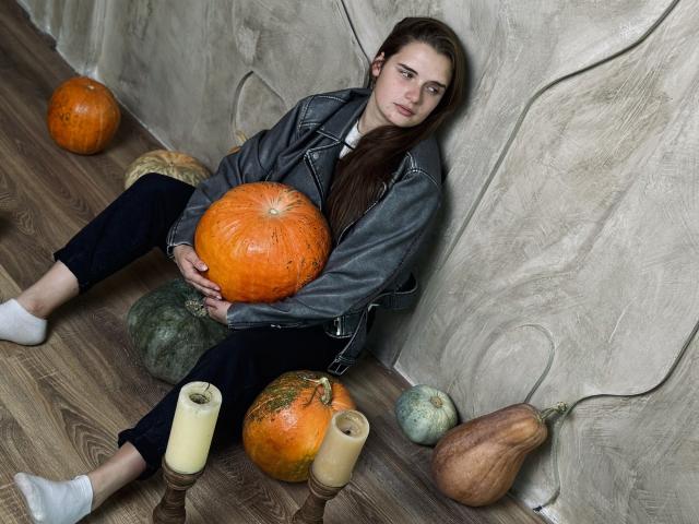 CarolineHott69 - Live porn &amp; sex cam - 22607225