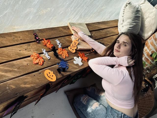 CarolineHott69 - Live porn &amp; sex cam - 22607861