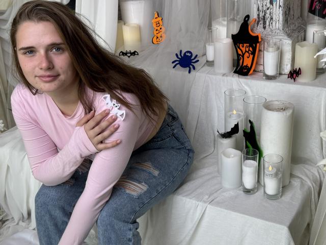 CarolineHott69 - Live porno og sexkamera - 22609497