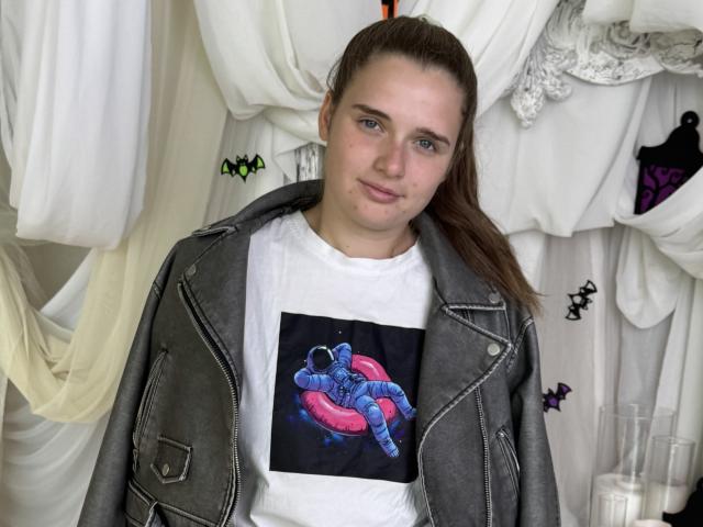 CarolineHott69 - Live porn &amp; sex cam - 22609633