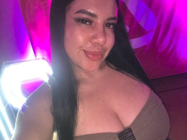 AndreaBusty - Live porn &amp; sex cam - 22612469