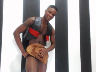 LuigiHard - Web cam xXx with this Horny gay lads with an athletic body 