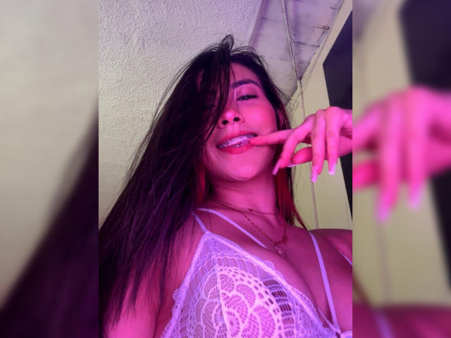 AnyaJay - Live sex cam - 22614017