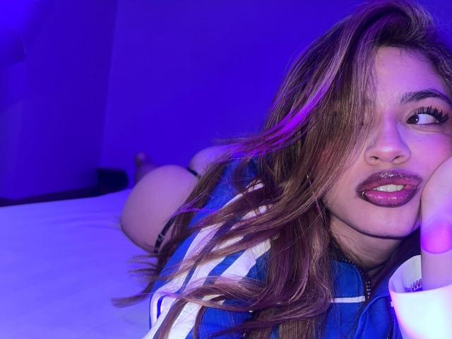 IvyCoxGlad - Live porn &amp; sex cam - 22614717