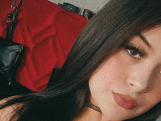 MadelineGreicy - Live porn &amp; sex cam - 22615233