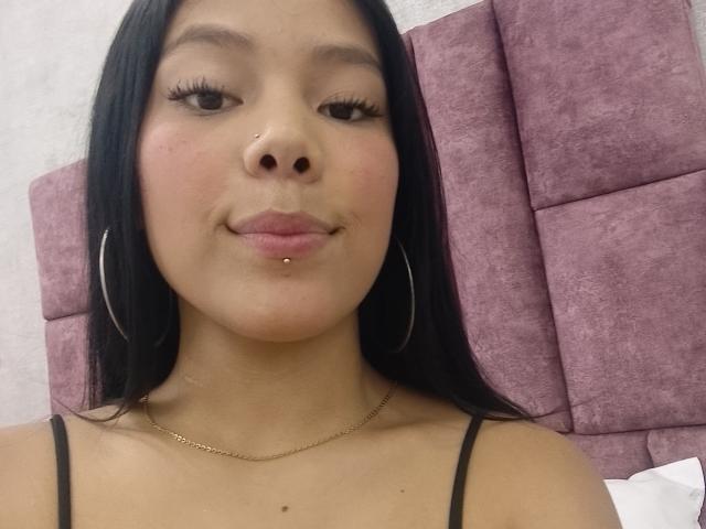 SalmaVitori - ライブポルノ&amp;セックスカム - 22616573