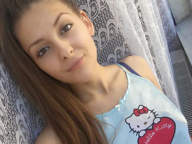 ElsaFontain - Live porn &amp; sex cam - 22617345